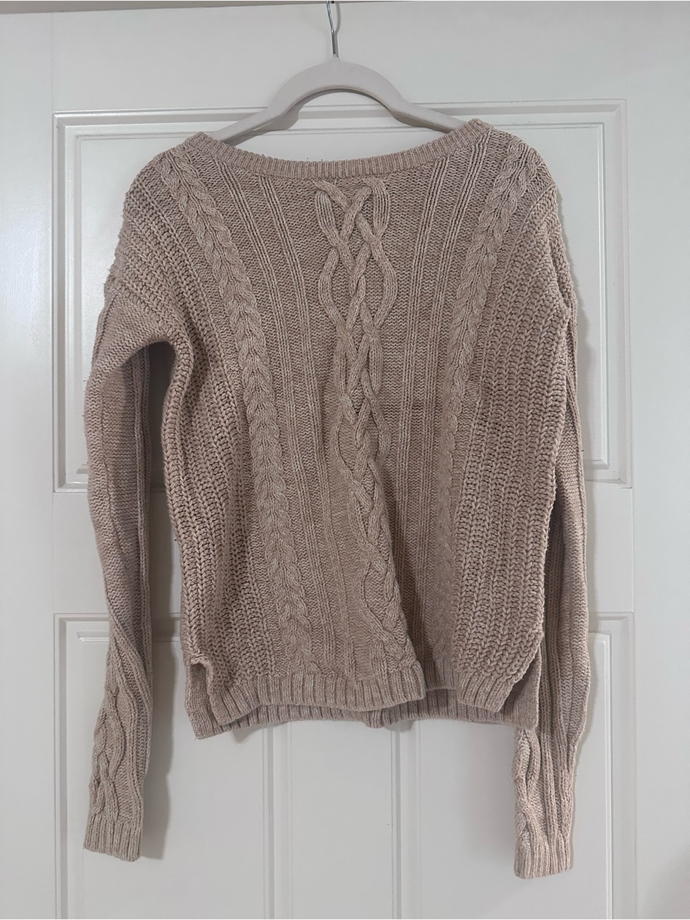 Old Navy Cable Knit Scoop-Neck Sweater in Taupe